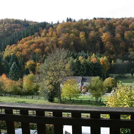 別荘 Spacious Holiday Home In Hirschrott Near Lake *