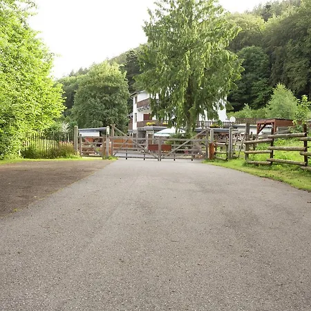 Spacious Holiday Home In Hirschrott Near Lake *